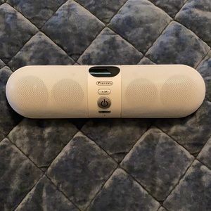 Sentry wireless Bluetooth pill speaker